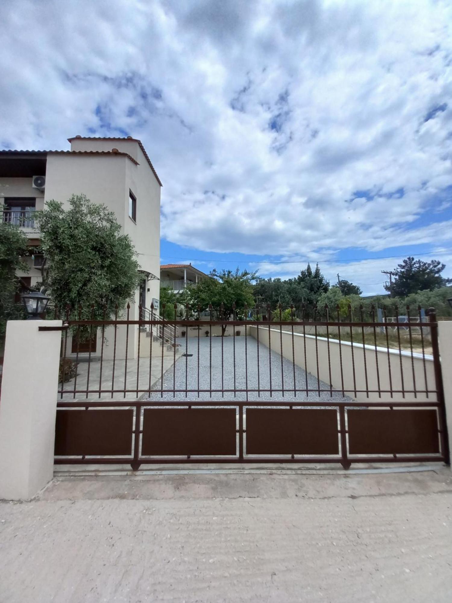 Maria Dina Apartments 1 포토스 외부 사진