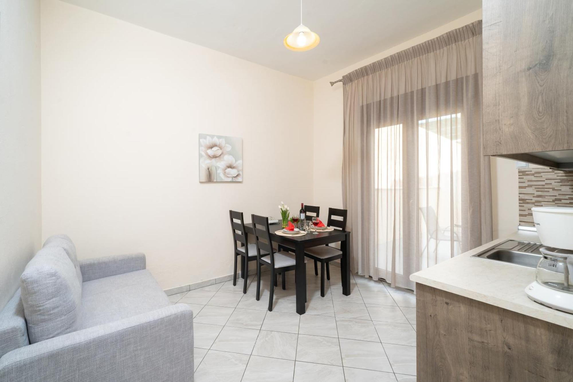 Maria Dina Apartments 1 포토스 외부 사진