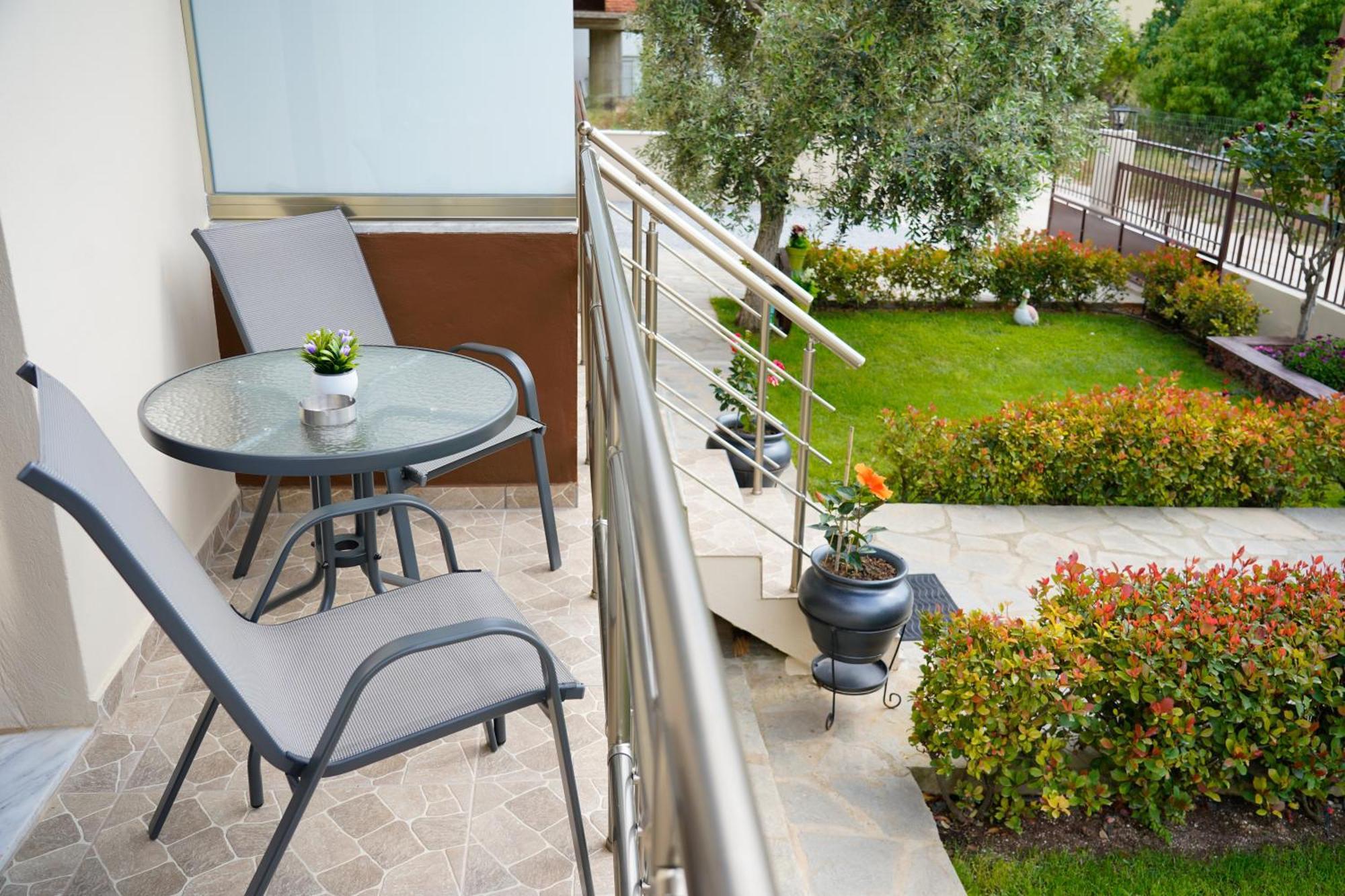 Maria Dina Apartments 1 포토스 외부 사진